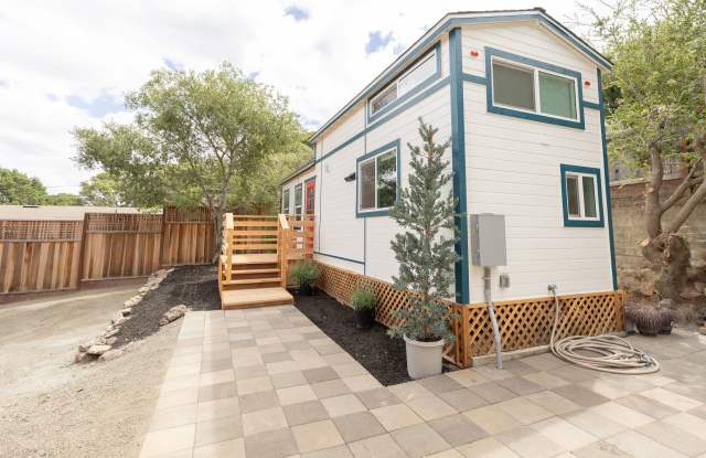 526 Sunnyslope Avenue photos photos