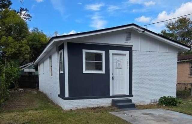 2097 BALDWIN Street photos photos