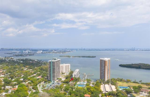 770 NE 69th St photos photos