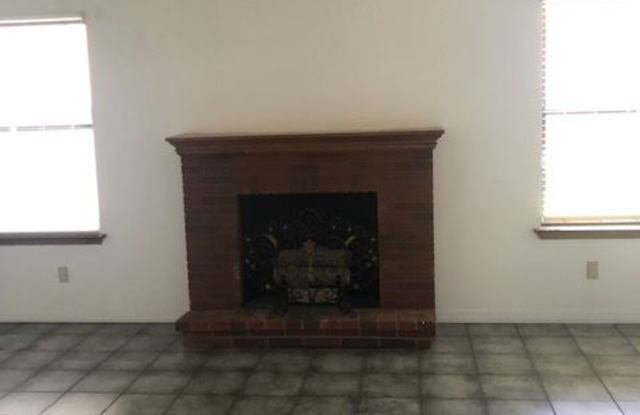 664 Radnor Ln Gallery 3