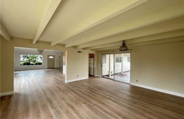 6571 Rome Circle Gallery 3