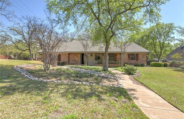 1201 Ridgewood Circle - 1201 Ridgewood Circle, Southlake, TX 76092