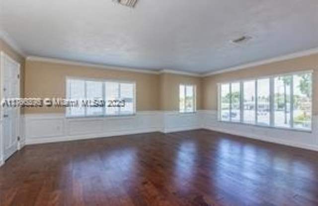 2892 S Le Jeune Rd photos photos