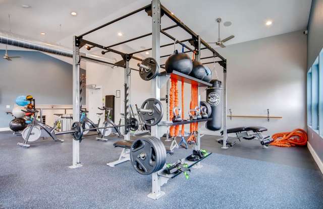 Tuscan Heights Apartments Gallery 4