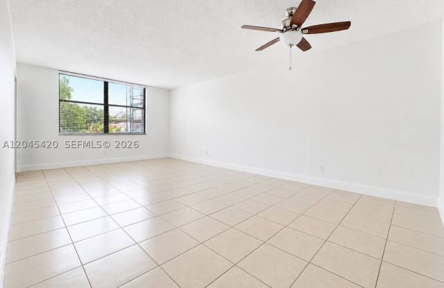 3900 N Hills Dr Gallery 3
