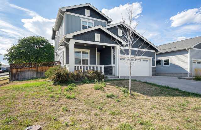 Bright  Spacious 3-Bedroom Home on a Corner Lot! photos photos