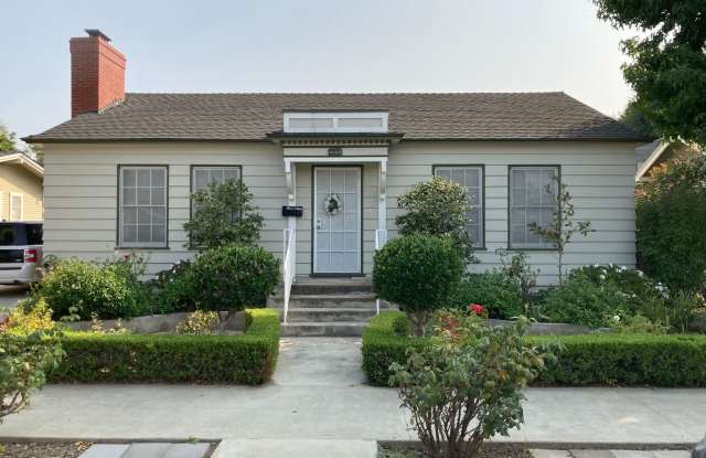 UPCOMING BEAUTIFUL CLASSIC 2 BEDROOM 1 BATH HOME - 4008 East 5th Street, Long Beach, CA 90814
