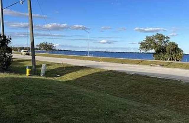 325 U.s. Hwy 27 S - 325 U.S. Highway 27 South, Sebring, FL 33870