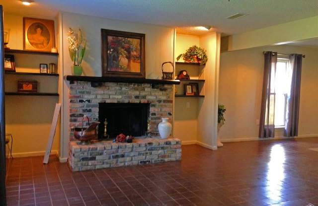 1332 BRIARRIDGE DR Gallery 2