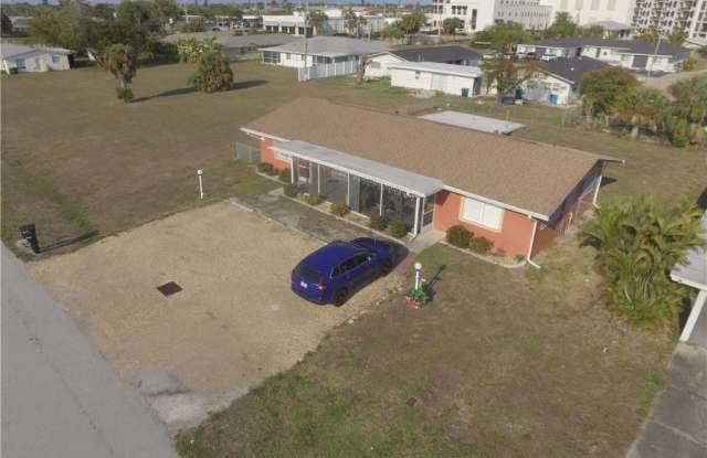 4819 Marine Drive Gallery 2