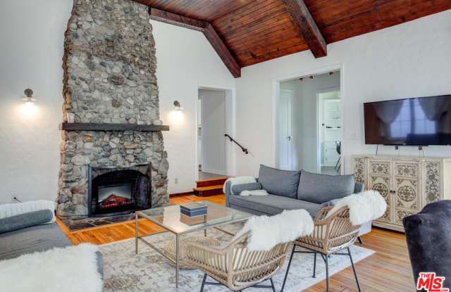 8305 KIRKWOOD Drive Gallery 3
