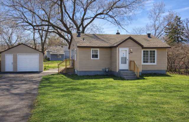 Charming 3 bed home in desirable Spring Lake Park Neighborhood photos photos