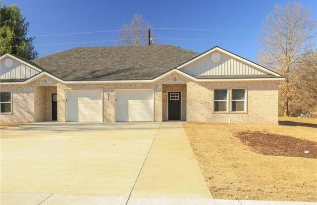 655  N Genevieve  AVE Unit #2 photos photos