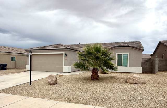 Welcome Home: Beautiful 3-Bedroom, 2-Bath Gem in Cerbast Vistas! Gallery 3