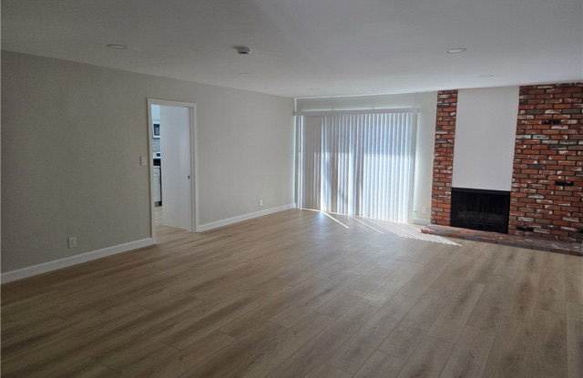 6162 Ludlow Avenue Gallery 4