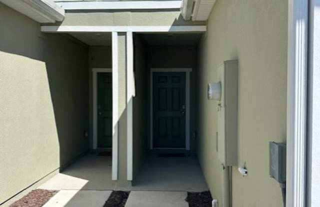 Beautiful Open Concept townhome in growing Middleburg!!! photos photos