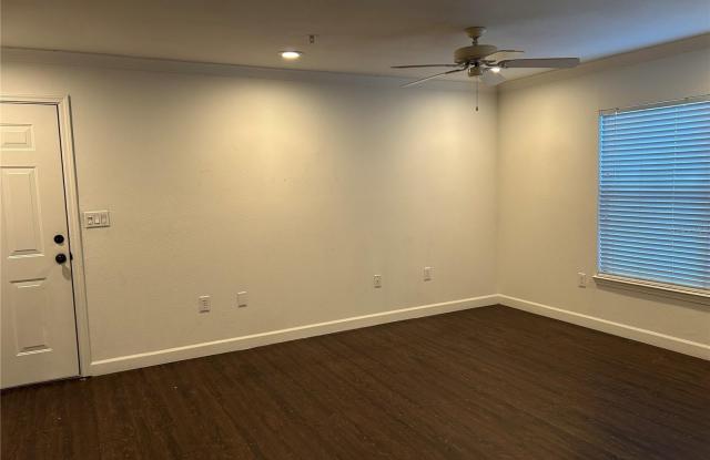 18414 BRIDLE CLUB Drive Gallery 2