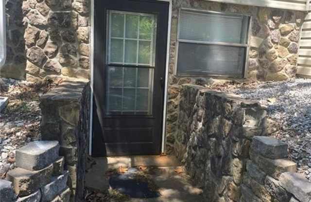 110 Powder Springs Street Gallery 2