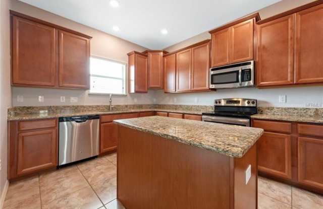 4828 Havilland Dr Gallery 2