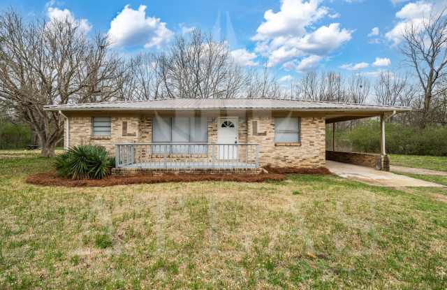 Accepting Section 8 Vouchers: Stylish Comfort Meets Spacious Living – Renovated 3BR/2BA Home! photos photos