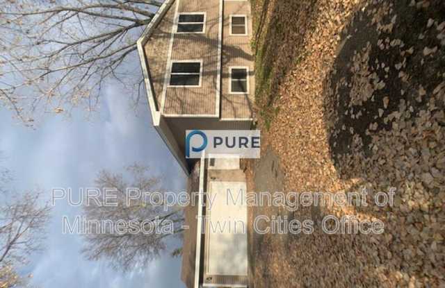 2964 Center Rd SW photos photos