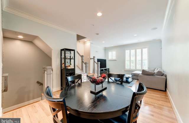 814 SNOWDEN HALLOWELL WAY Gallery 3