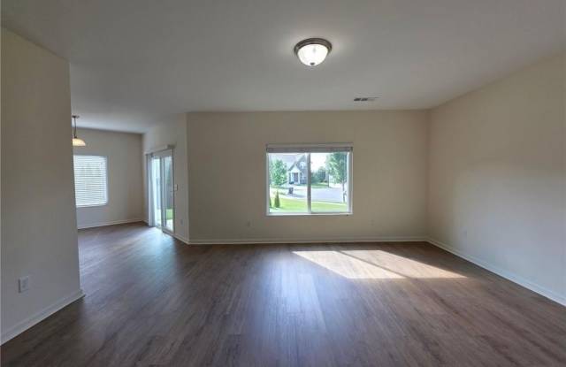 1490 Avalon Creek Road Gallery 3