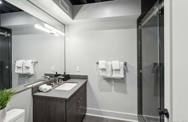172 E Prospect Avenue Gallery 3