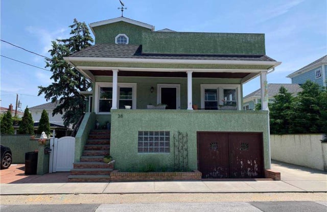 38 Clayton Avenue - 38 Clayton Avenue, East Atlantic Beach, NY 11561