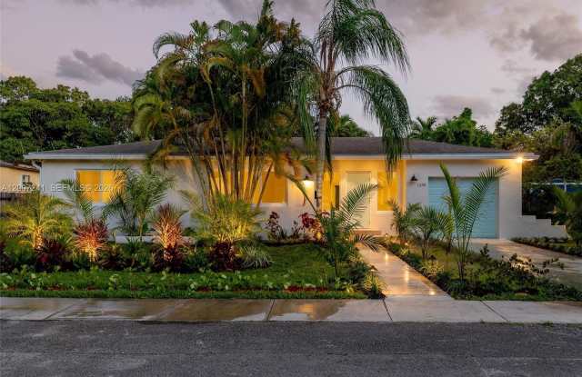 1250 NE 133rd St photos photos