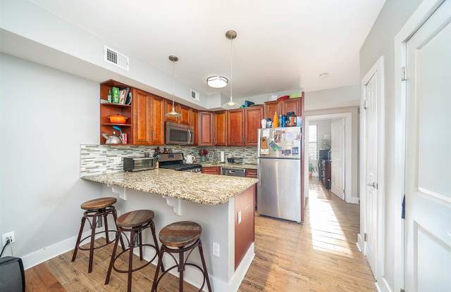 334 BLOOMFIELD ST - 334 Bloomfield Street, Hoboken, NJ 07030
