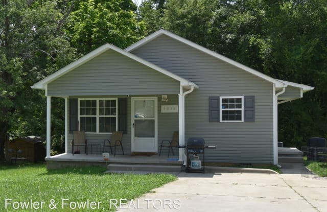 1210 Asheboro St - 1210 Asheboro Street, High Point, NC 27260