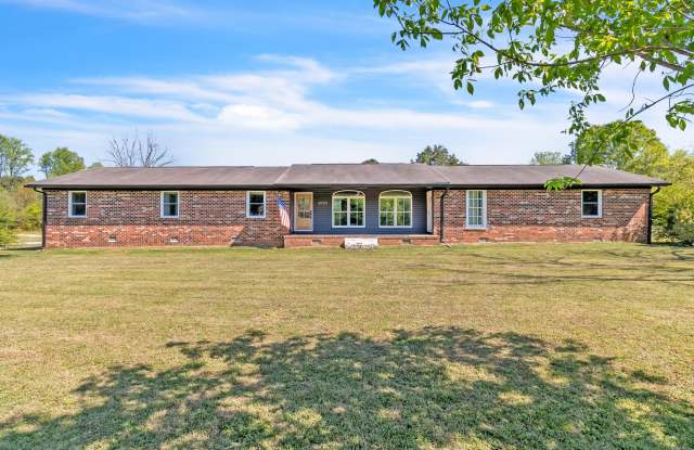 3025 Trewhitt Road SE photos photos