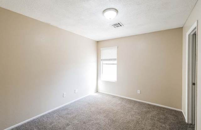 7445 W Krall Street photos photos