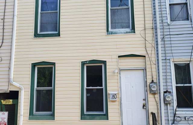 160 GIRARD Avenue Gallery 1