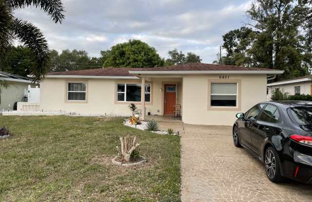 6451 43rd Avenue North photos photos