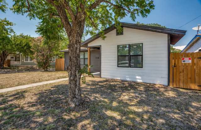 BEAUTIFULLY-RENOVATED JEFFERSON HEIGHTS HOME Gallery 4