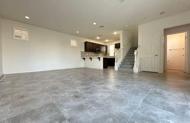 3 Bedroom home for lease in Eastvale Gallery 3