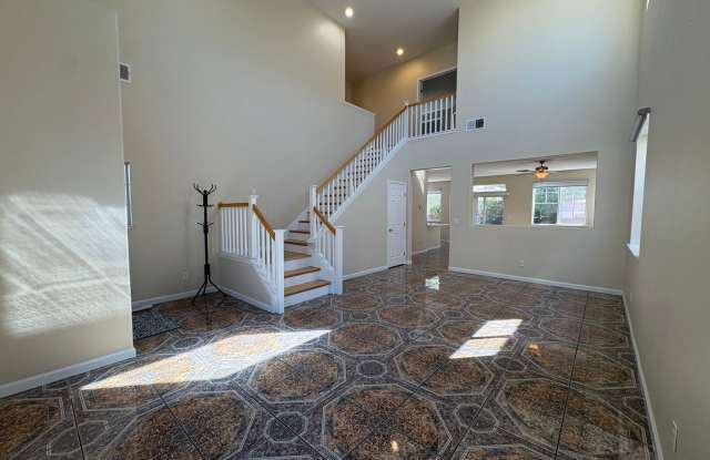 Beautiful 4-Bedroom 2.5 Bath Home in Gated Pittsburg Community Gallery 3