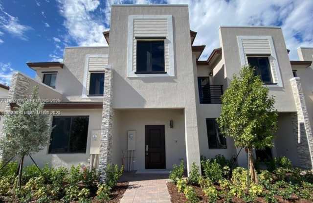 21071 Northeast 8th Place photos photos