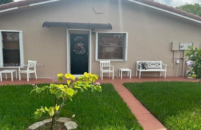 1045 SW 122nd Ct - 1045 Southwest 122nd Court, Tamiami, FL 33184 1045 SW 122nd Ct - 1045 Southwest 122nd Court, Tamiami, FL 33184