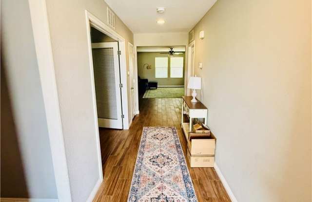 3813 E Garfield Drive Gallery 2