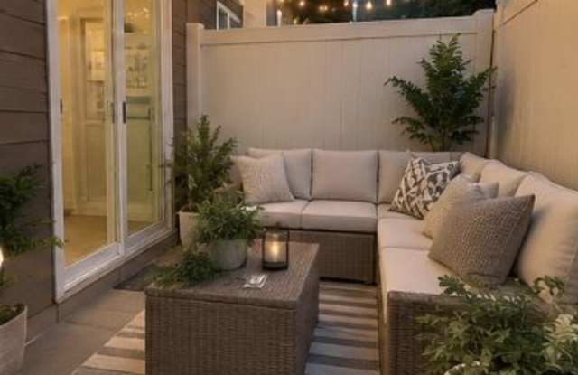 424 Santorini Gallery 1