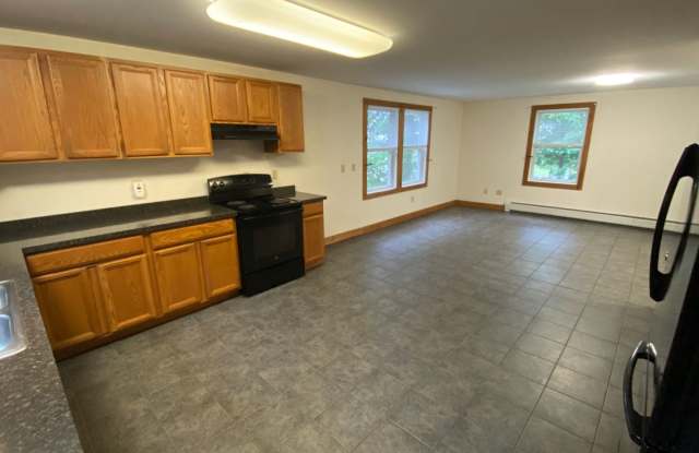 Very Large 4 Bedroom/1 Bath Apartment - Heat/hot water included! In unit Laundry photos photos