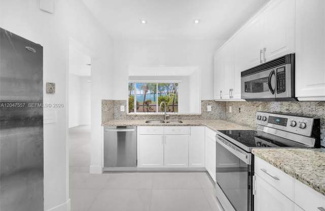 21391 Marina Cove Circle Gallery 2