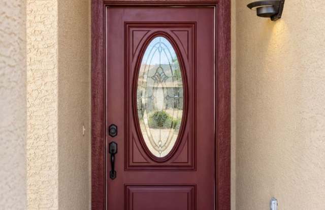 Beautiful 3-Bedroom Home with Pool in The Provinces – Chandler! Gallery 3