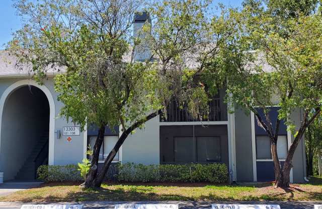 13303 Whispering Palms Pl SW Apt 108 - 13303 Whispering Palms Place Southwest, Largo, FL 33774