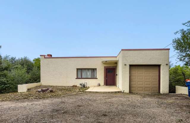 Private Retreat with Mountain Views Near Olde Town Arvada Gallery 4