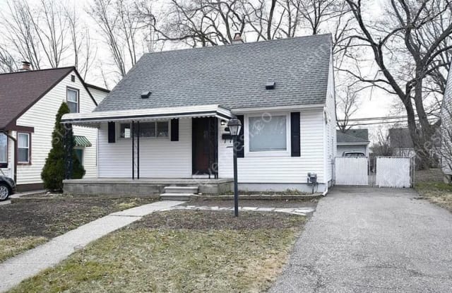 3417 Woodland Ave - 3417 Woodland Avenue, Royal Oak, MI 48073