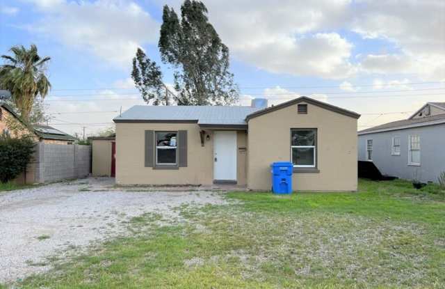 1907 West Monte Vista Road - 1907 West Monte Vista Road, Phoenix, AZ 85009
